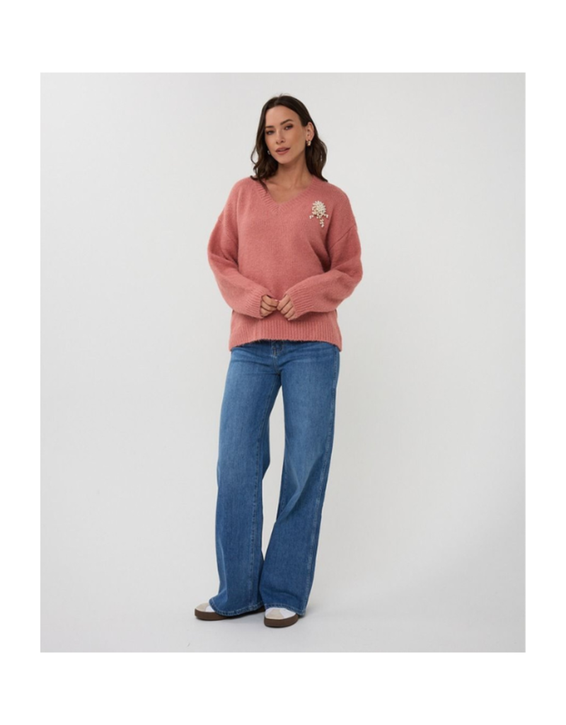Esqualo V-Neck Brooch Sweater in Guave by Esqualo