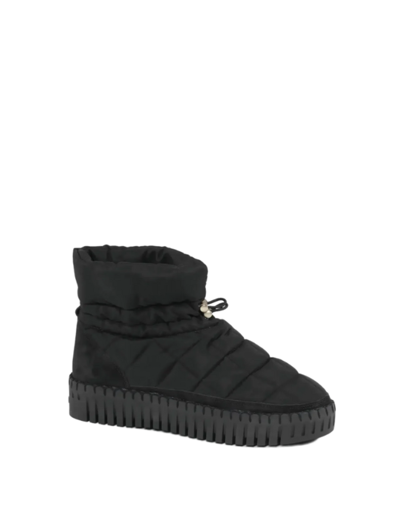 Ilse Jacobsen Tulip Low Padded Winter Boot in Black by Ilse Jacobsen