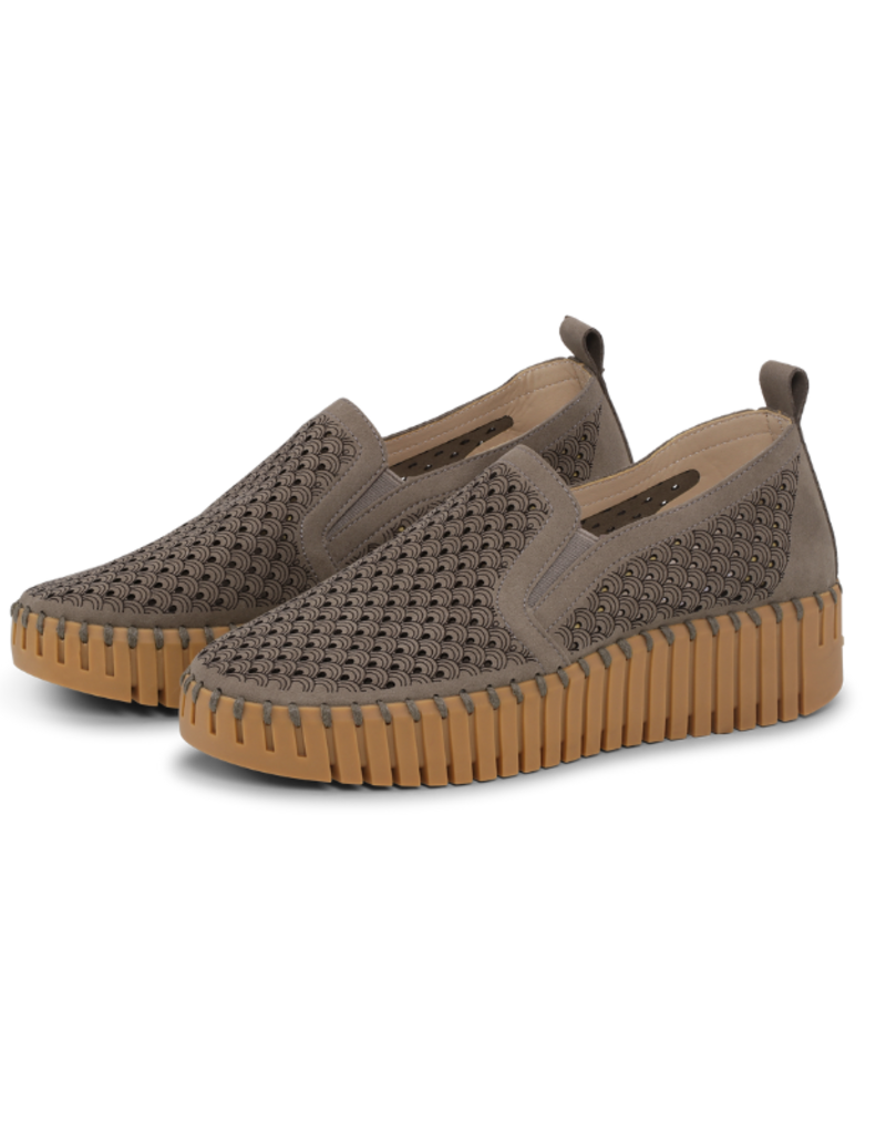 Ilse Jacobsen Tulip Slip-On in Wheat Mocca by Ilse Jacobsen