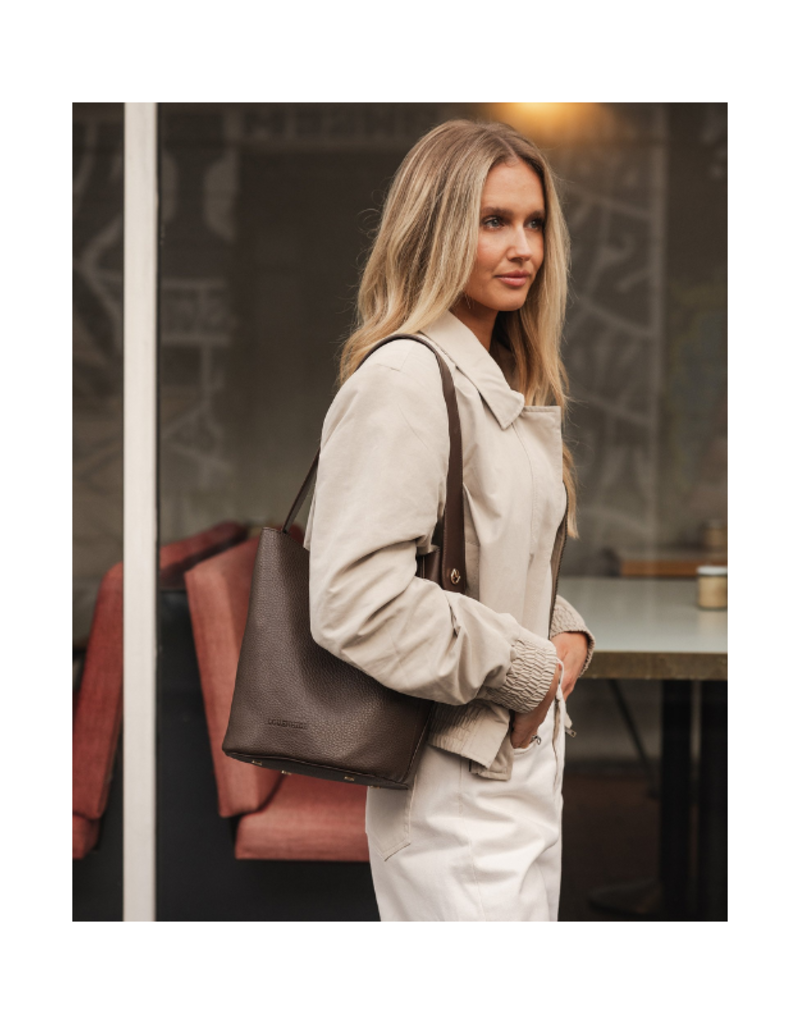 Louenhide Miranda Bucket Bag in Chocolate by Louenhide