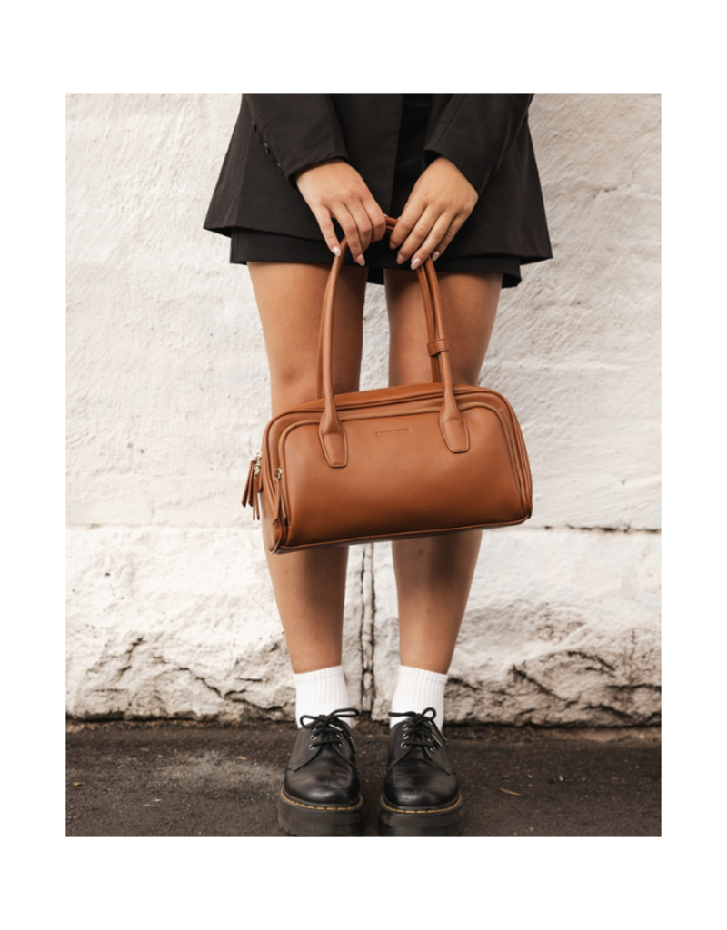 Louenhide Paloma Handbag in Tan by Louenhide