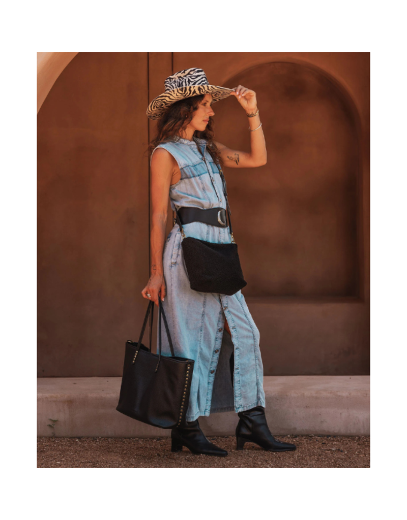 Louenhide Jackson Tote Bag in Black by Louenhide