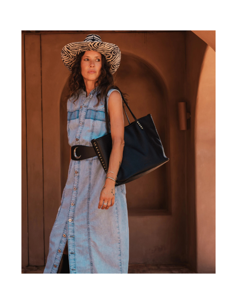 Louenhide Jackson Tote Bag in Black by Louenhide