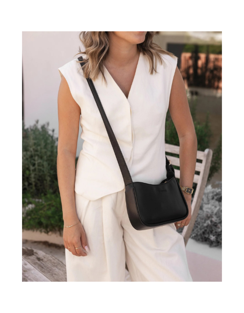 Louenhide Ivy Shoulder Bag in Black by Louenhide