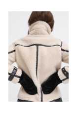 b.young Wolfie Mittens in Black by b.young