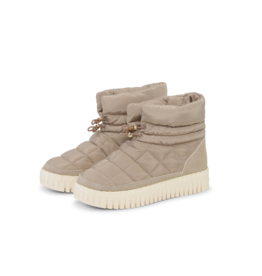 Ilse Jacobsen Tulip Low Padded Winter Boot in Wheat Pearled Ivory by Ilse Jacobsen