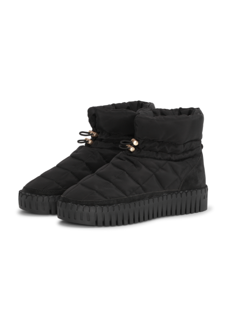 Ilse Jacobsen Tulip Low Padded Winter Boot in Black by Ilse Jacobsen