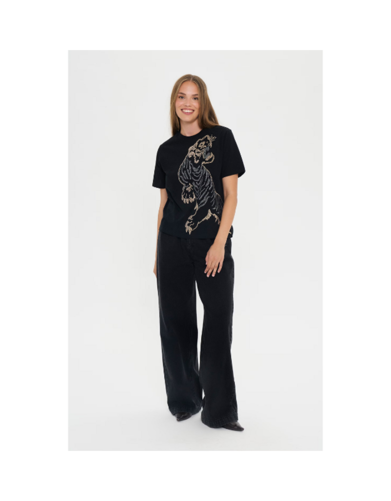 Saint Tropez Nilda T-Shirt in Black by Saint Tropez