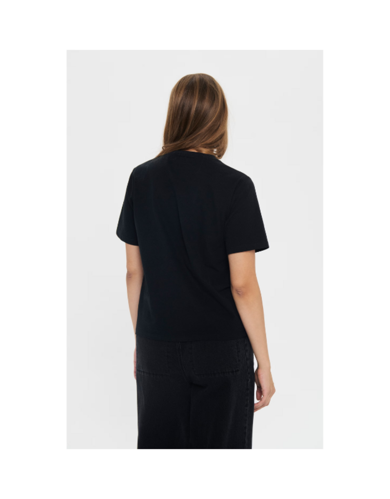 Saint Tropez Nilda T-Shirt in Black by Saint Tropez