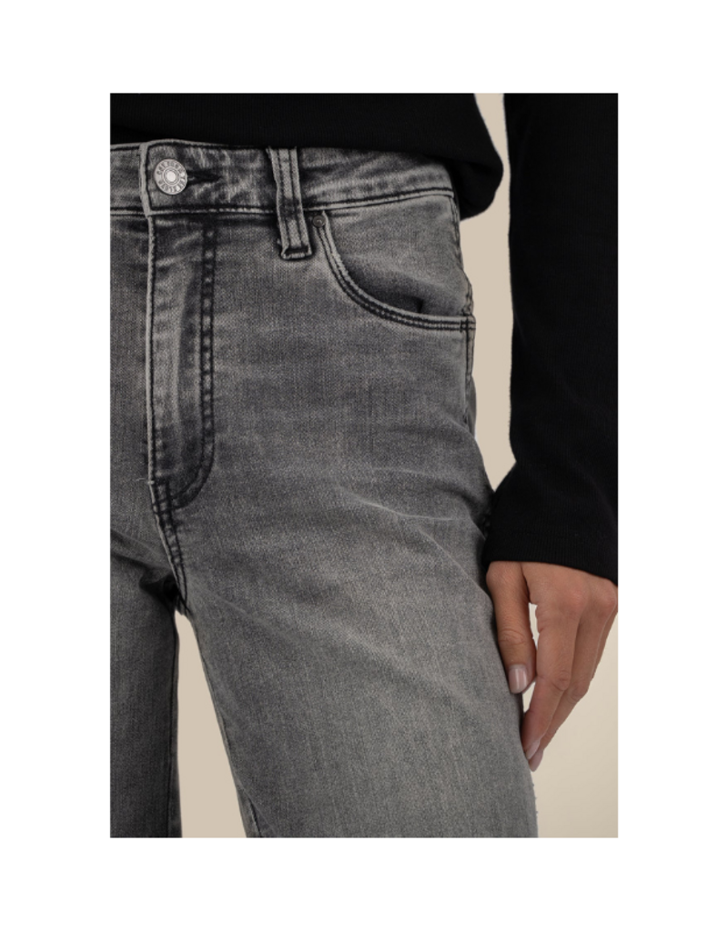 Kut from the Kloth Pattie High Rise Straight Leg in Acquainted by Kut from the Kloth