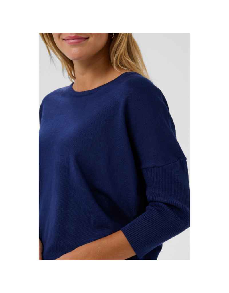 Saint Tropez Mila Roundneck Pullover in Navy Peony by Saint Tropez