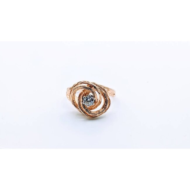 Ring Diamond Swirl Textured 14K SZ 8  218120042