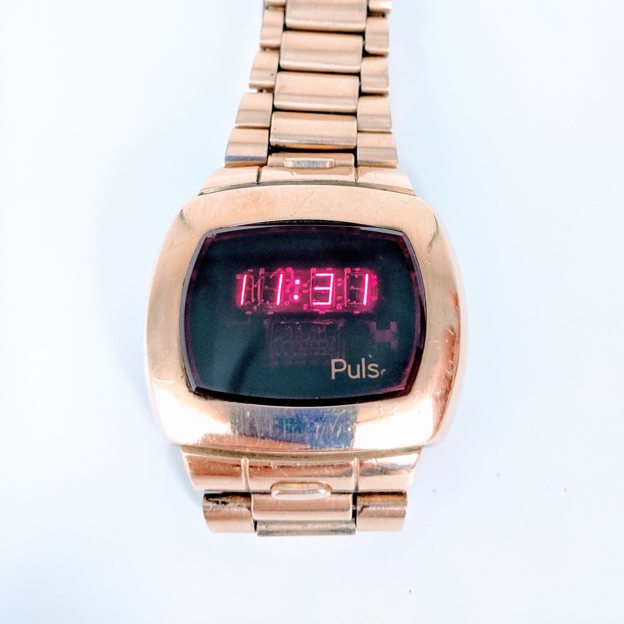 pulsar p4 led watch