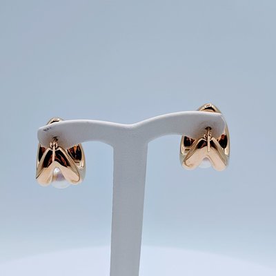 Earrings Pearl Huggie 14ky 219070026 Earrings Pearl Huggie 14ky 219070026
