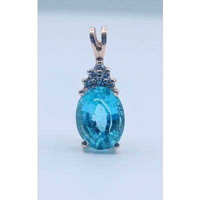 Pendant Blue Topaz & Dia 14ky 219080007 Pendant Blue Topaz & Dia 14ky 219080007