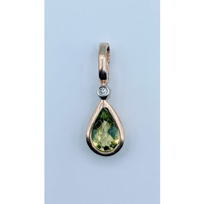 Pendant Peridot & Dia 10ky 219080011 Pendant Peridot & Dia 10ky 219080011