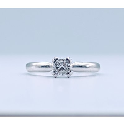 Ring .37ct Cushion Solitaire 14kw Sz6 119080049 Ring .37ct Cushion Solitaire 14kw Sz6 119080049