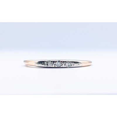 Ring .03ctw Dia Vintage Wed Band 14ktt Sz6 Ring .03ctw Dia Vintage Wed Band 14ktt Sz6