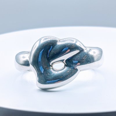 Kathryn Glessing Braceley Tiffany Heart Knot Bangle SS 219120010 Kathryn Glessing Braceley Tiffany Heart Knot Bangle SS 219120010