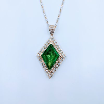 Pendant Emerald(9.63ct) & Diamond(2.18ctw) 14ky w/Chain 219120086 Pendant Emerald(9.63ct) & Diamond(2.18ctw) 14ky w/Chain 219120086