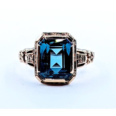 Ring 10x8mm Synthetic Blue Spinel 10ky Sz7 220080048