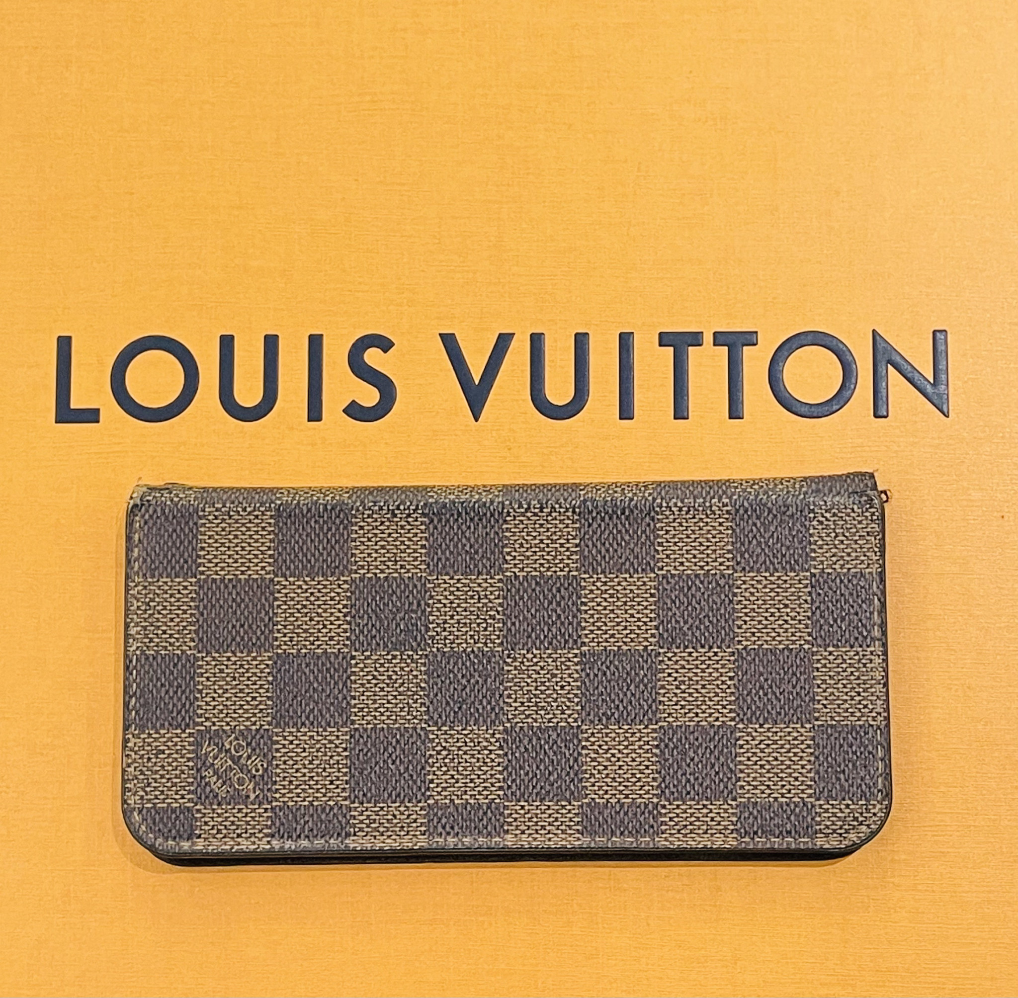 Handbag Louis Vuitton Cell Phone Holder M67485 iPhone Xr 121070159