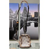  Handbag Louis Vuitton Monogram Mini Poche Danube CrossBody M45268 121100053