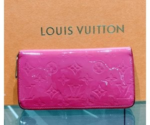 Louis Vuitton Zippy Wallet Limited Edition Valentine Floral Monogram Vernis  Pink 22605080