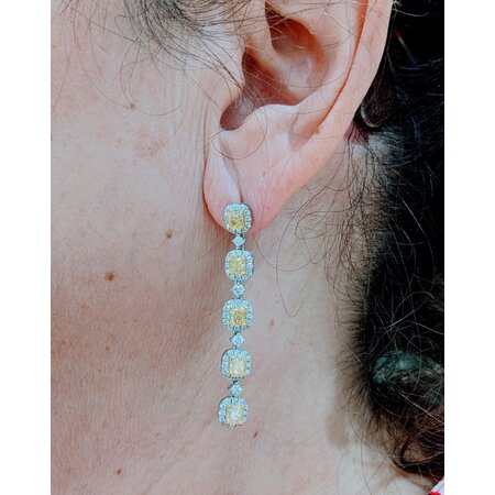 Earrings 4.95ctw Diamonds 18ktt 47mm 123060035