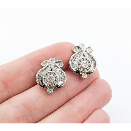 Earrings Shield Screwback .70ctw Diamonds 14kw 18.3x14.5mm 122100009