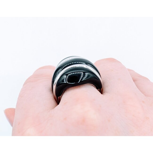 Ring Onyx Dome 14kw sz 7.5 220020044