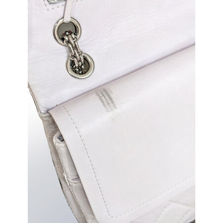 Handbag Chanel 2005 Calfskin 2.55 White Quilted 223060062