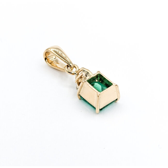 Pendant .06ctw Diamonds 1.32ct Colombian Emerald 18ky 21x7mm 223080061