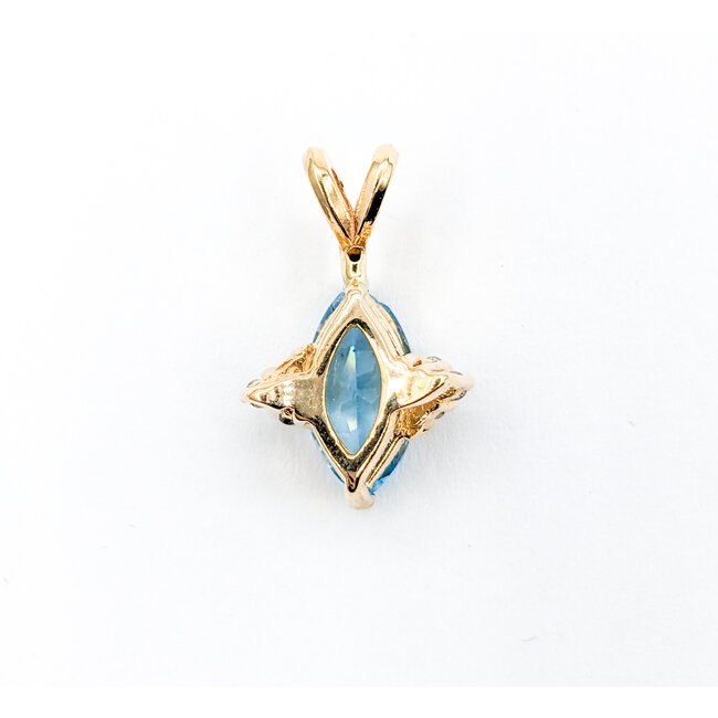 Pendant .06ctw Round Diamonds 2.0ct Topaz 14ky 20x12.5mm 223100011