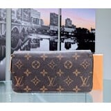  Wallet Louis Vuitton Zippy M42616 Monogram 123100085