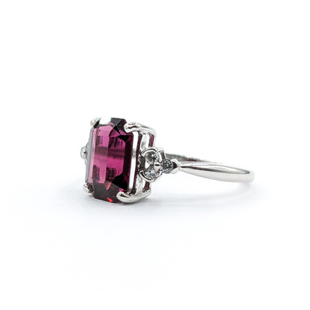 Ring .10ctw Diamonds 3.32ct Raspberry Garnet 14kw Sz8 120050098
