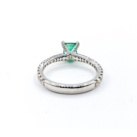 Ring .46ctw Diamonds .82ct Colombian Emerald 950pt Sz7 123040057