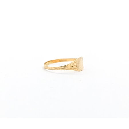Ring Mid-Century Signet Childs 10ky sz0 224010776