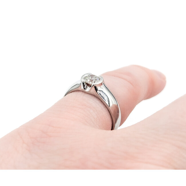 Ring Half Bezel Set, 5mm Band .40ct Round Diamond 900pt sz5.5 124020300
