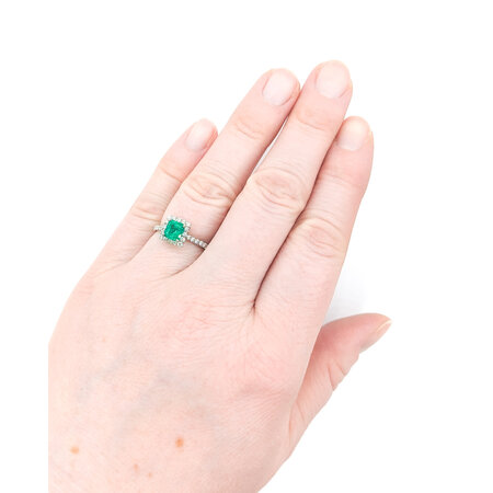 Ring .40ctw Diamonds 18kw .67ct Colombian Emerald Sz6.5 123110009