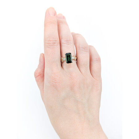 Ring 1.00ctw Diamonds 2.91ct Green Tourmaline 14ktt Sz7 123060052