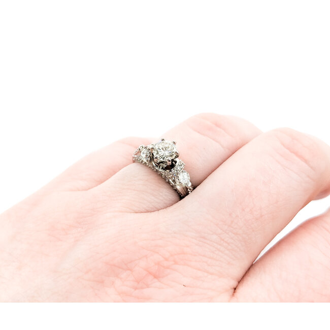Ring .49ct Center Diamond (1.25ctw Diamonds) 14kw Sz5.75 123120111