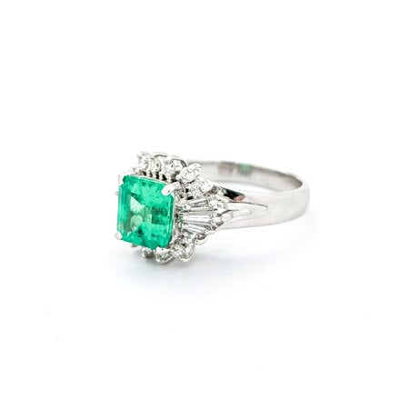 Ring GIA Report Number: 6462574989 0.32ctw Round/Baguette Diamonds 1.36ct Emerald 900pt sz5.75 124030170