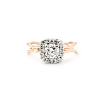 Ring Halo .65ctw Round Diamonds    14kr sz6.25 124030302