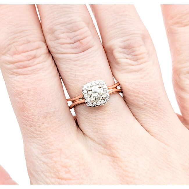 Ring Halo .65ctw Round Diamonds    14kr sz6.25 124030302