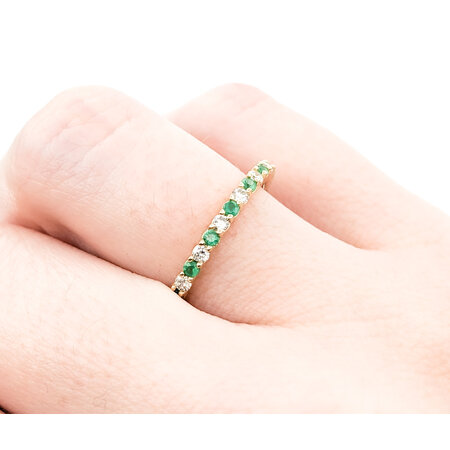 Ring 0.17ctw Round Diamonds 0.18ctw Emerald 14ky sz6 124030221