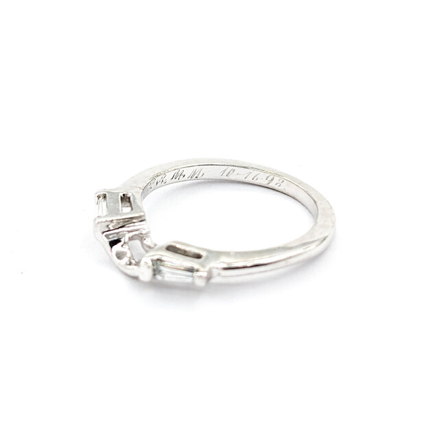 Ring Contour Band .07ctw Baguette Diamonds 14kw sz7 124030462