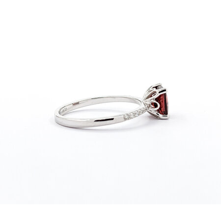 Ring .09CTW Round Diamonds 1.35ct Red Garnet 14kw sz7 124040158