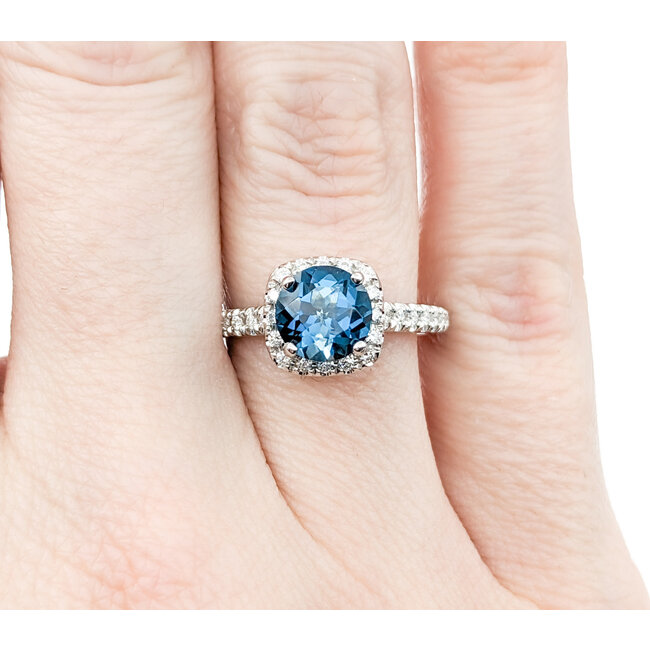 Ring Channel Set .24ctw Baguette Diamonds 14kw 12x9mm Sz6.5 4g 125060024