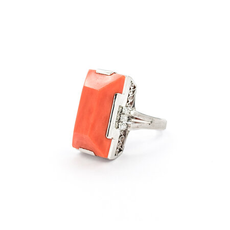 Ring Vintage .15ctw Round Diamonds 21x11.5mm Coral Platinum Sz6.5 223070035